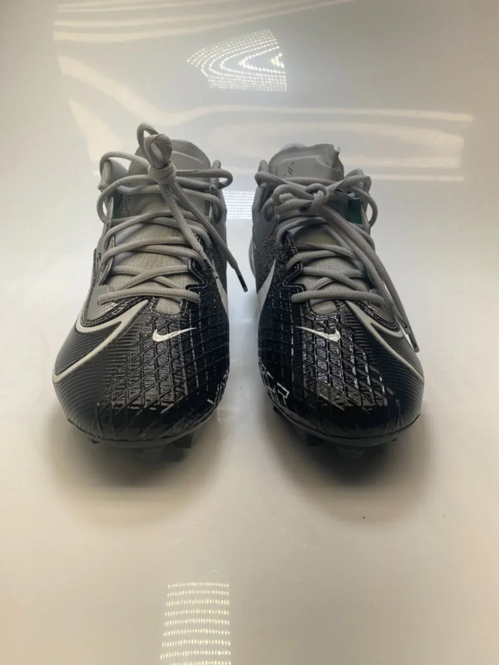 Nike Mens Vapor Edge Elite 360 2  Silver/Black Football Cleat Sz 12